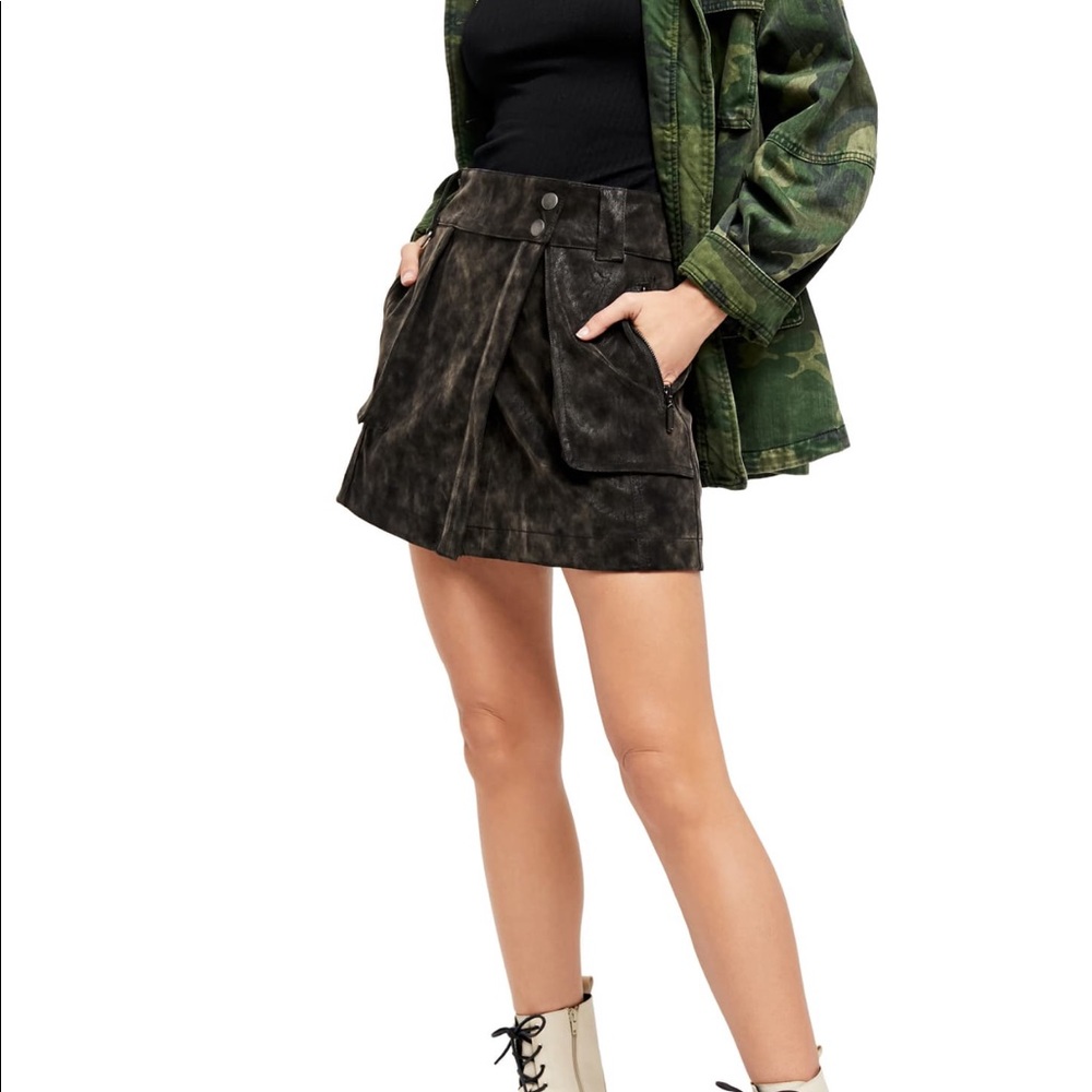 NWT Free People Carson Faux Leather Utility Skirt - Picture 8 of 9